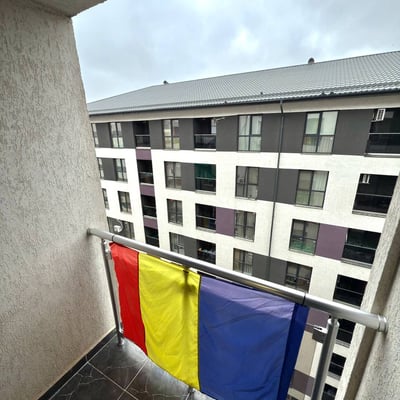 Location longue durée d’un appartement chaleureux de 1 pièce, Bucarest, secteur 6, Chiajna, Roumanie